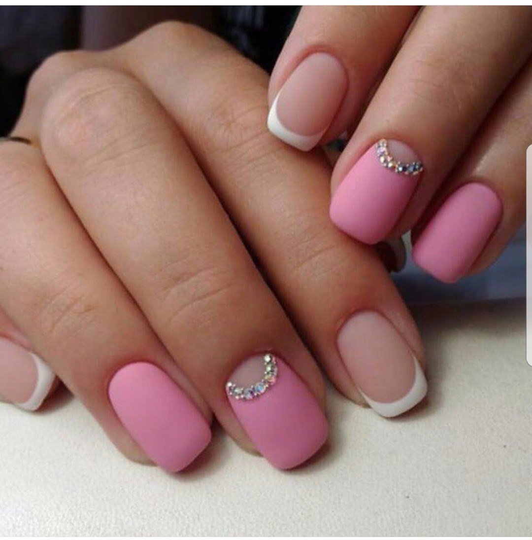 Френч на короткие ногти матовый розовый