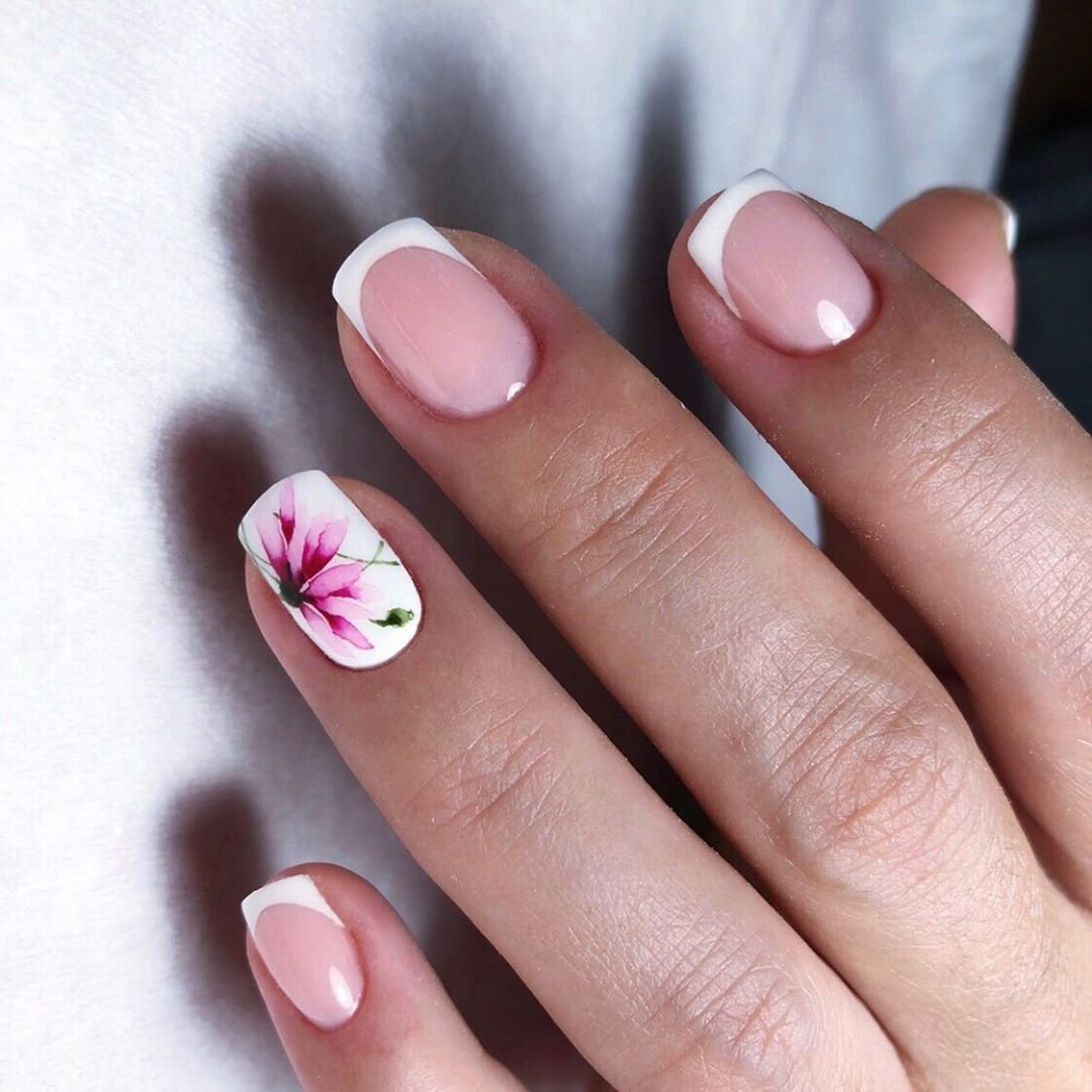 Розовый френч