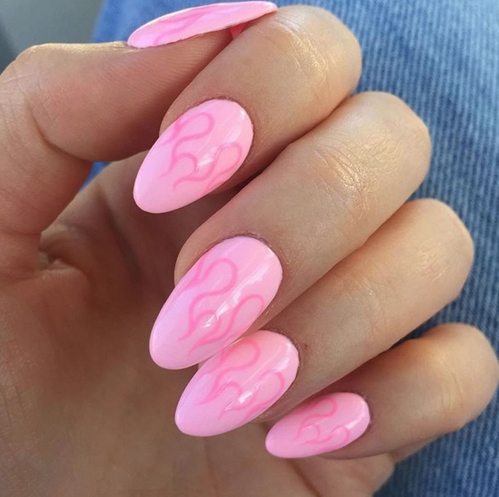 Маникюр френч розовый