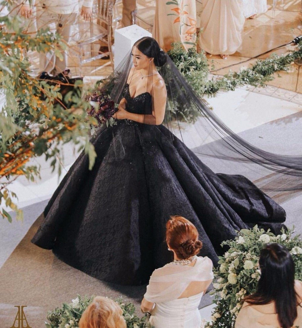 Черное платье невесте на свадьбу