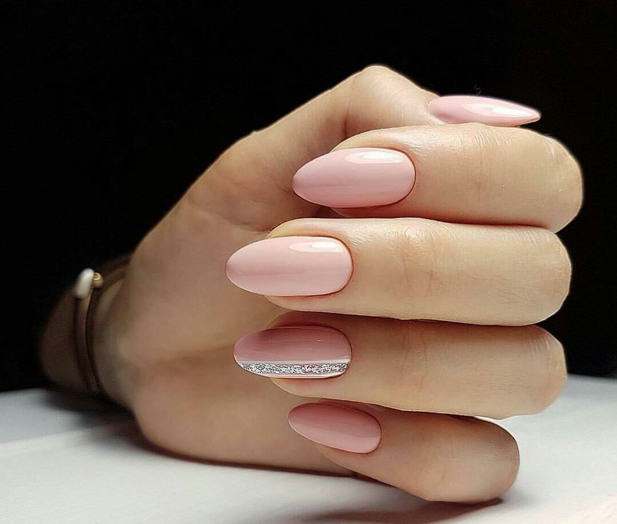Нюдовые ногти 2022