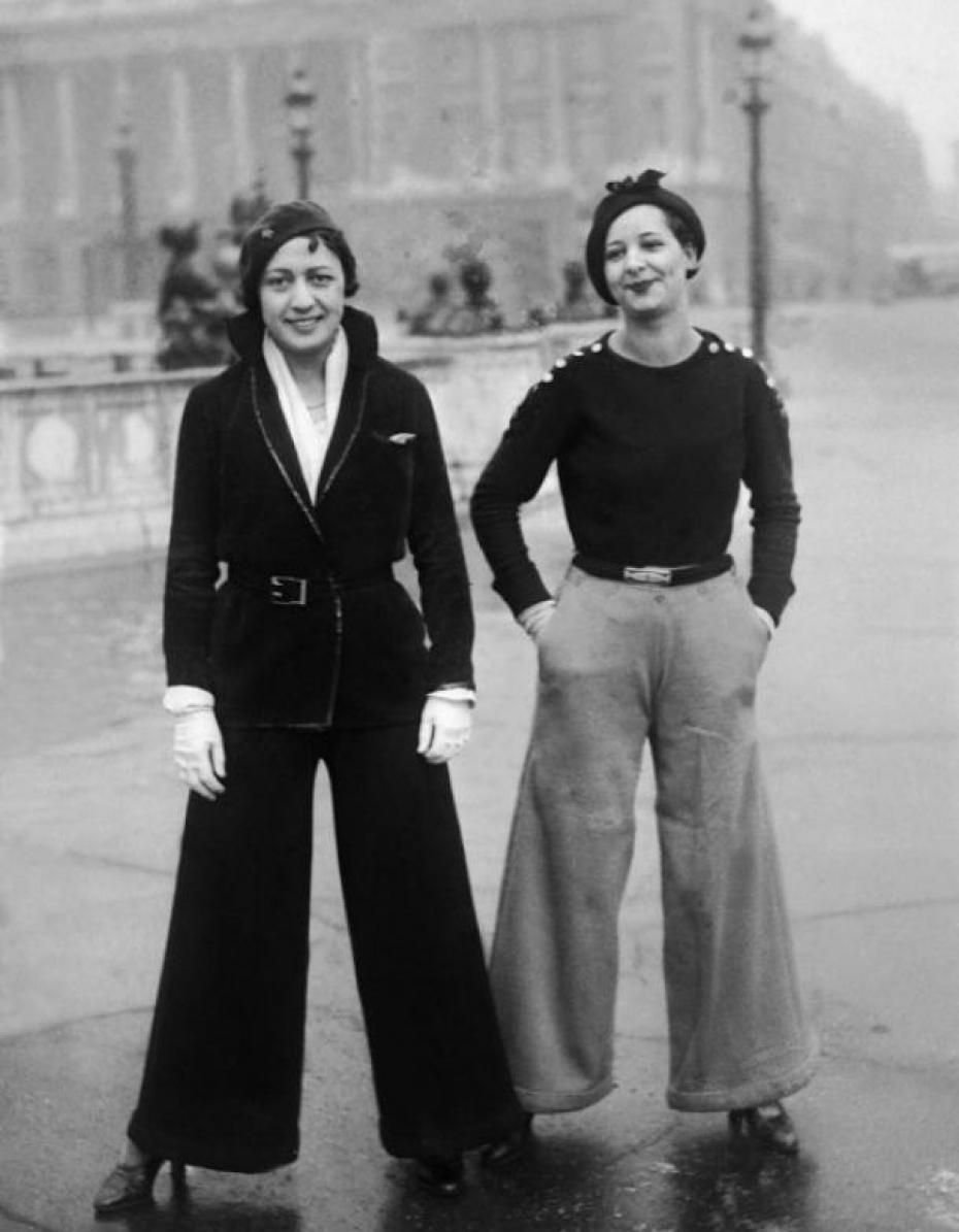 50 женщина рассказ. Коко Шанель 1930. 1930-Е мода Франция. Брюки клеш 1920 Коко Шанель.