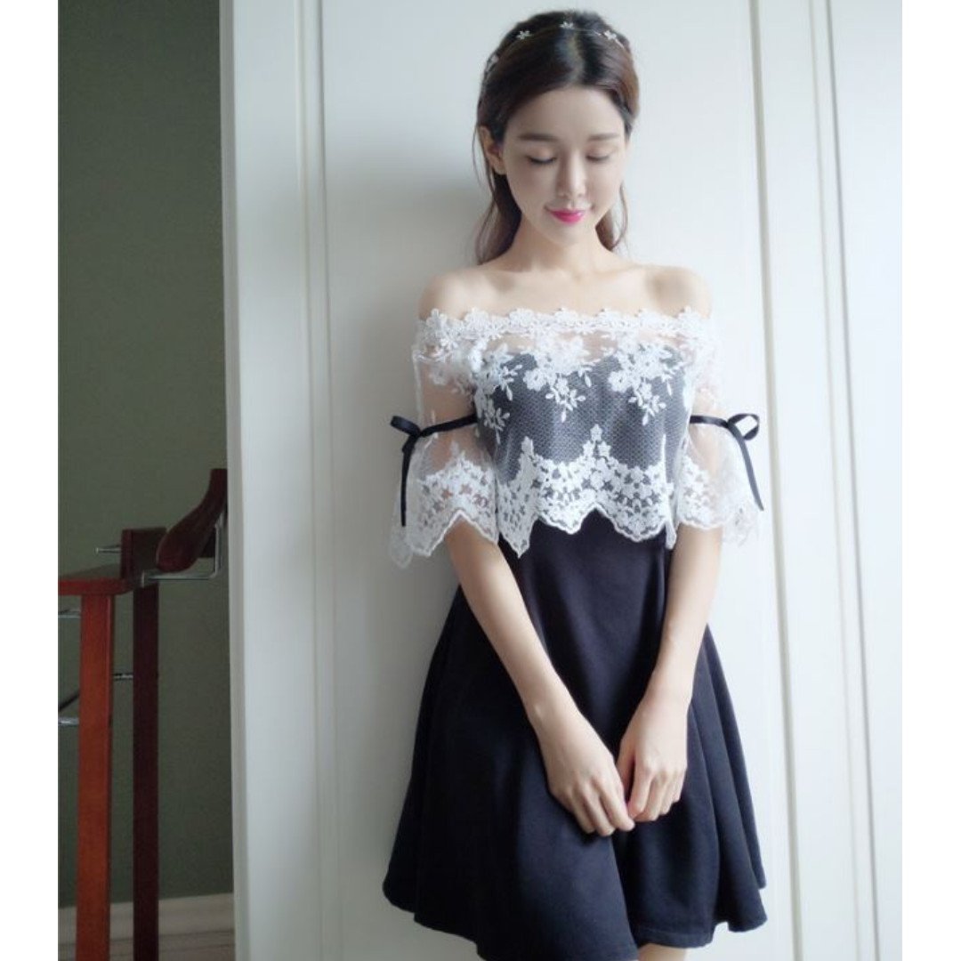 Кореянки в платьях