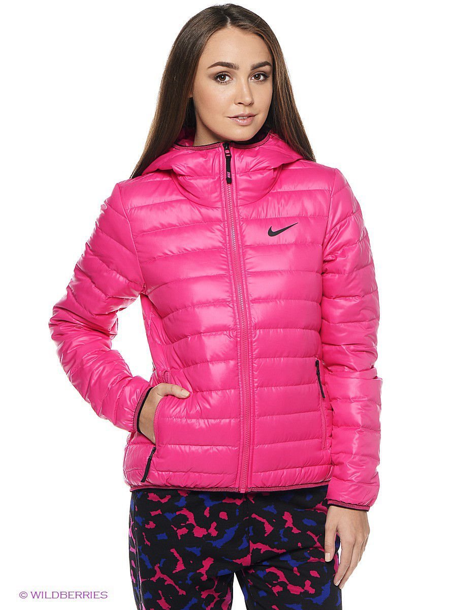 Розовая весенняя куртка. Пуховик Nike на вайлдберриз. Куртка найк женская Весенняя. Куртка женская демисезонная найк. Куртка найк женская демисезонная розовая.
