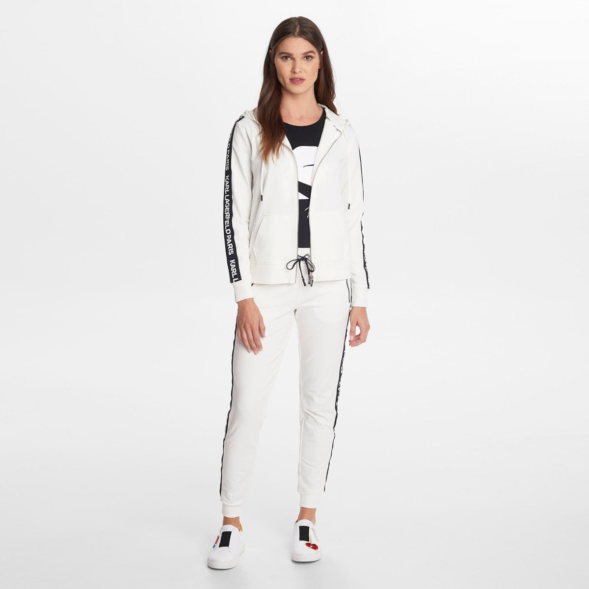 Карл лагерфельд спортивный костюм