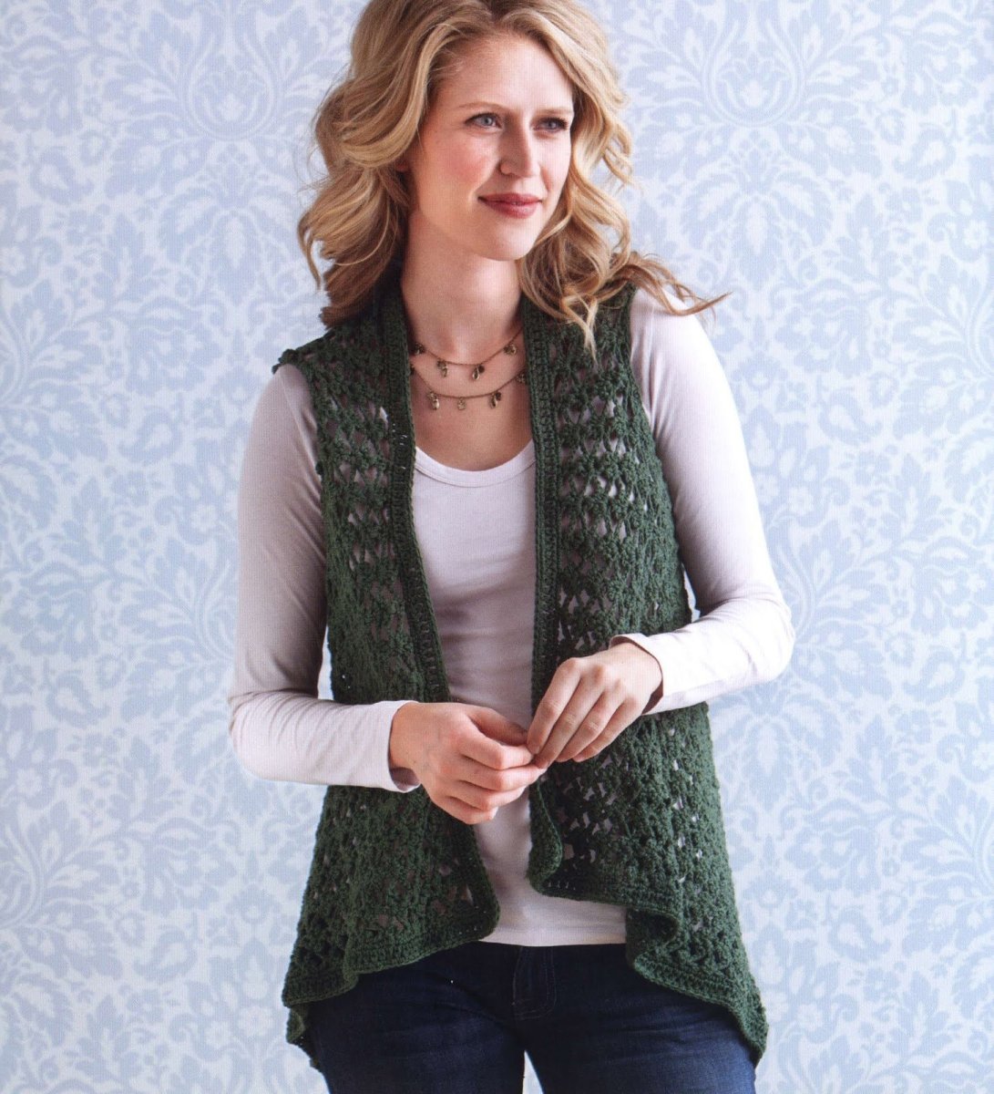 Зимний жилет крючком